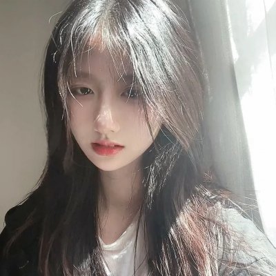 高墙之内的理发室